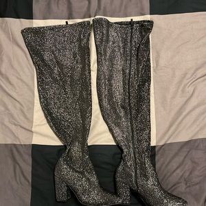 Brand new never worn. Cleaning out my closet